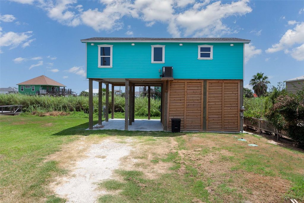 1938 Moms Road, Port Bolivar, TX 77650