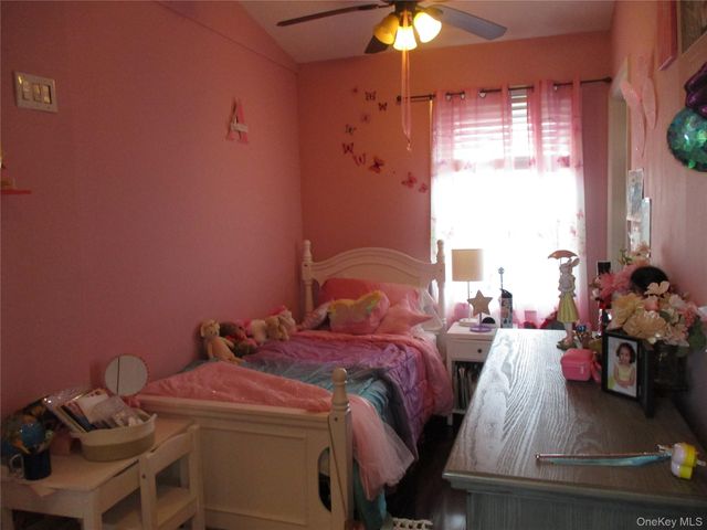 100 Kopf Road, Bellmore, NY 11710