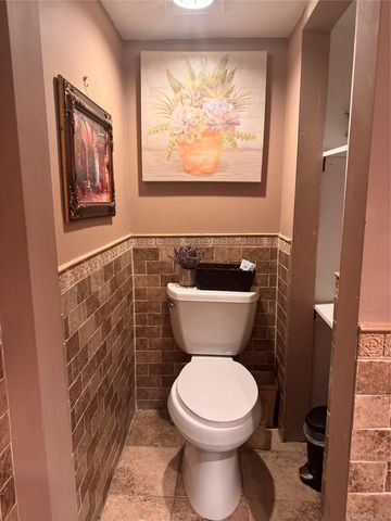 100 Kopf Road, Bellmore, NY 11710