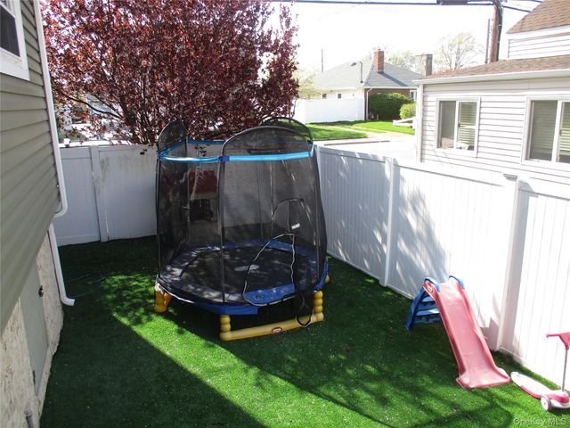 100 Kopf Road, Bellmore, NY 11710