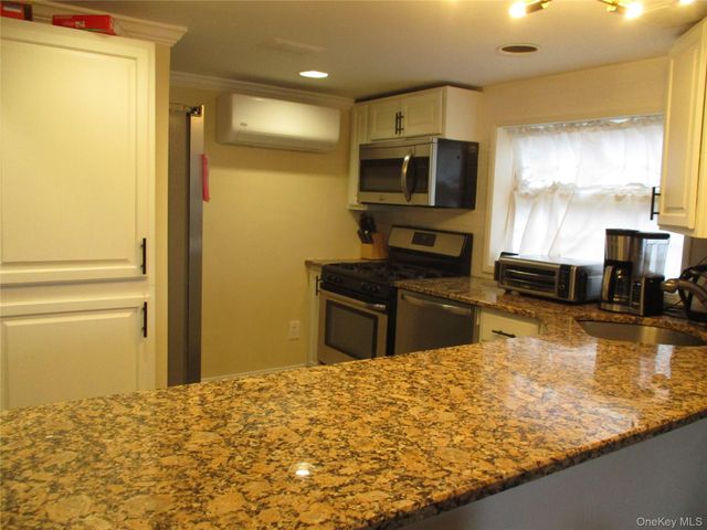 100 Kopf Road, Bellmore, NY 11710