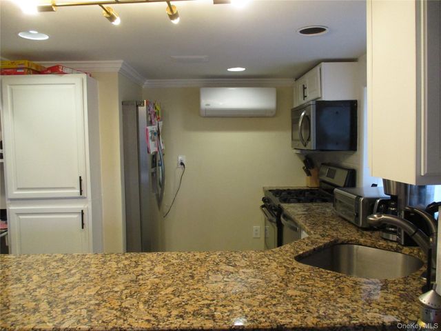 100 Kopf Road, Bellmore, NY 11710