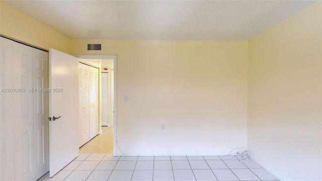 11207 SW 88th St 217A, Miami, FL 33176