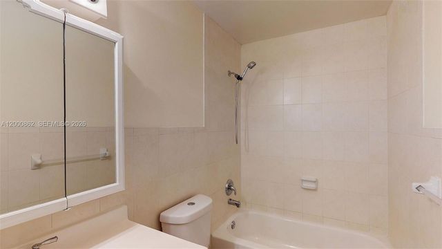 11207 SW 88th St 217A, Miami, FL 33176