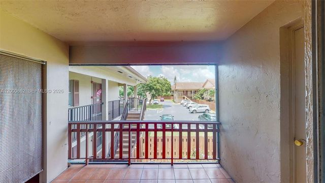 11207 SW 88th St 217A, Miami, FL 33176