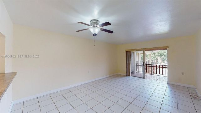 11207 SW 88th St 217A, Miami, FL 33176