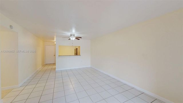 11207 SW 88th St 217A, Miami, FL 33176