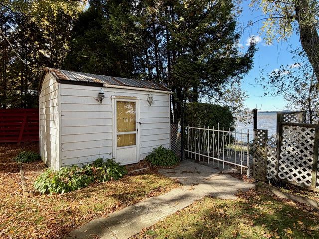 33 Leo Drive, Swanton, VT 05488