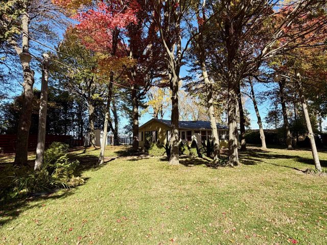 33 Leo Drive, Swanton, VT 05488