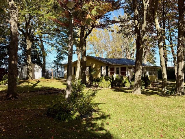 33 Leo Drive, Swanton, VT 05488