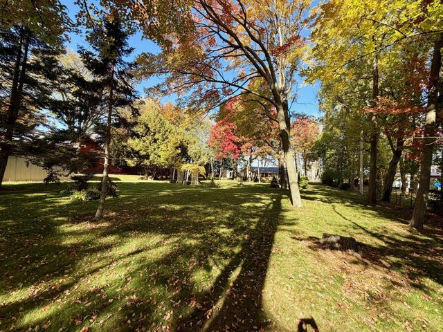 33 Leo Drive, Swanton, VT 05488