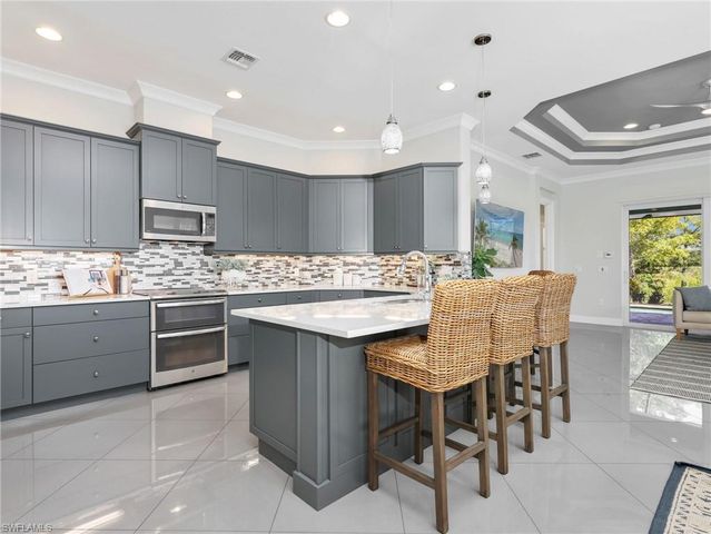 6805 Bequia WAY, Naples, FL 34113