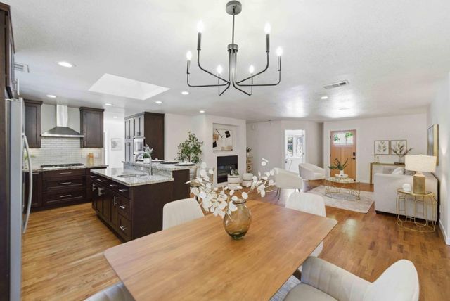 313 N Milton Avenue, Campbell, CA 95008