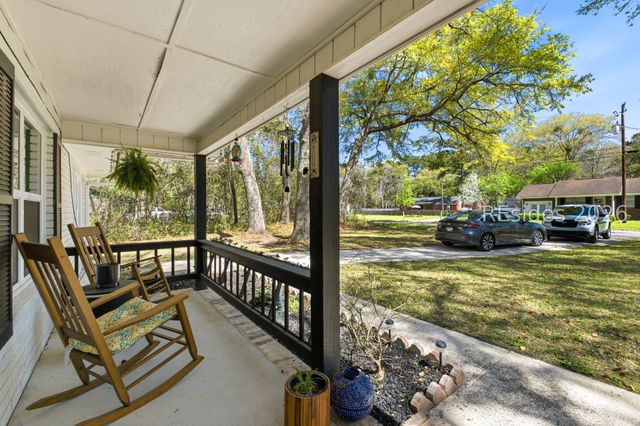 53 S Logan St, Ridgeland, SC 29936