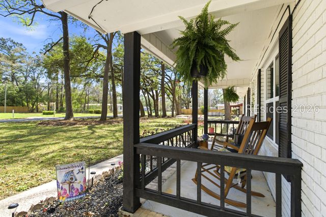 53 S Logan St, Ridgeland, SC 29936