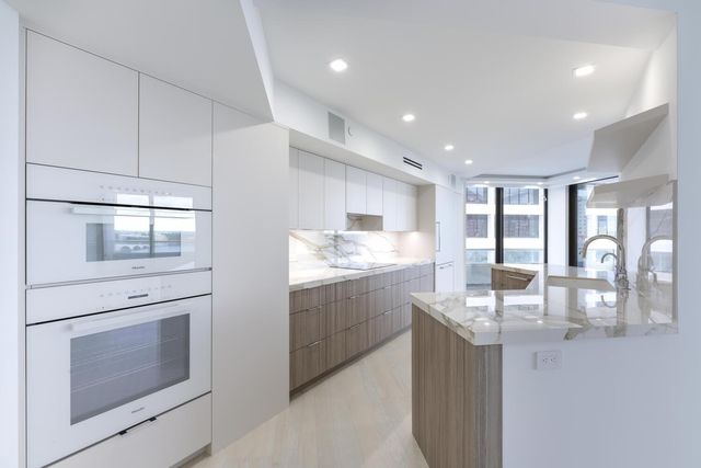 525 S Flagler Drive 11a, West Palm Beach, FL 33401