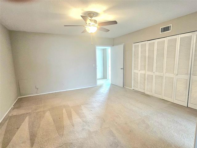2070 WORLD PARKWAY BOULEVARD 22, Clearwater, FL 33763