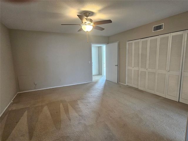 2070 WORLD PARKWAY BOULEVARD 22, Clearwater, FL 33763