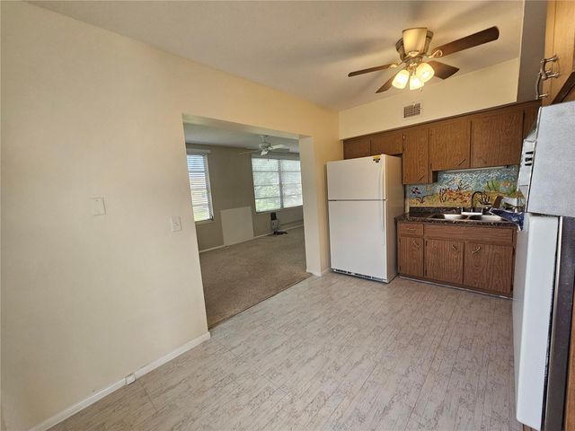 2070 WORLD PARKWAY BOULEVARD 22, Clearwater, FL 33763