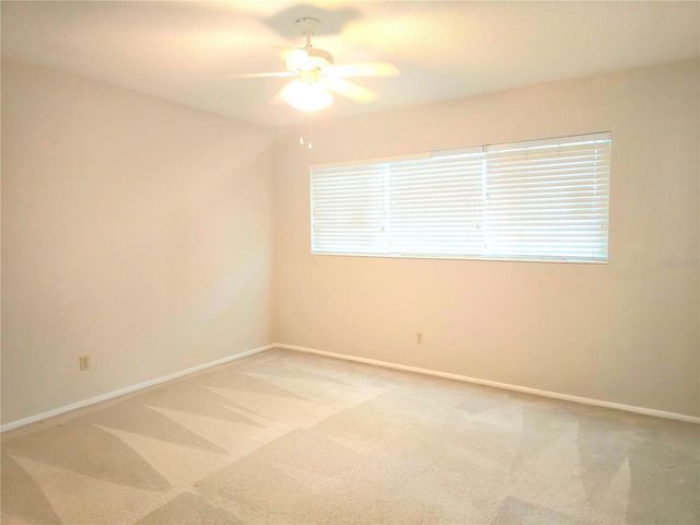 2070 WORLD PARKWAY BOULEVARD 22, Clearwater, FL 33763