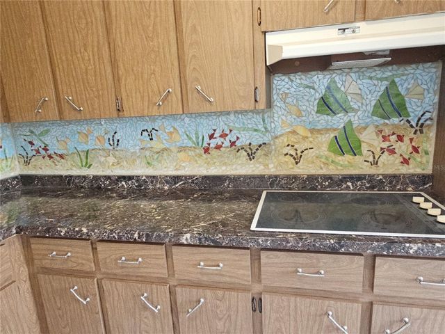 2070 WORLD PARKWAY BOULEVARD 22, Clearwater, FL 33763
