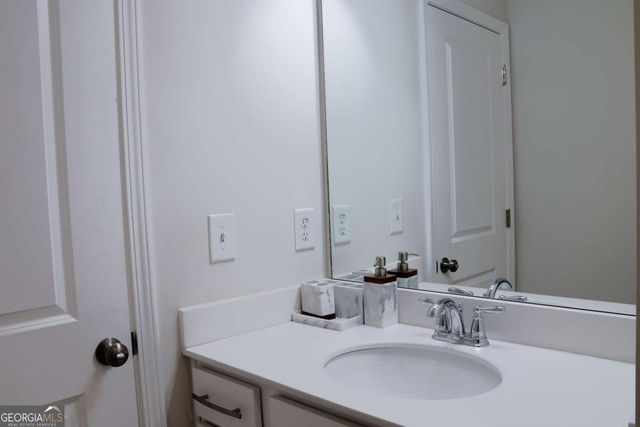 3227 Hidden Valley Circle, Lawrenceville, GA 30044