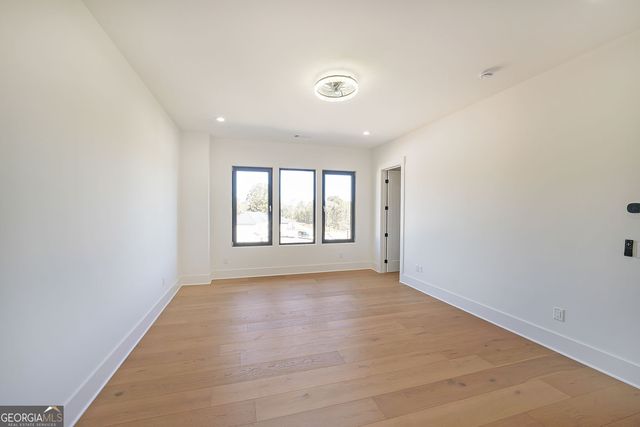 156 Rocky Ridge Way, Auburn, GA 30011