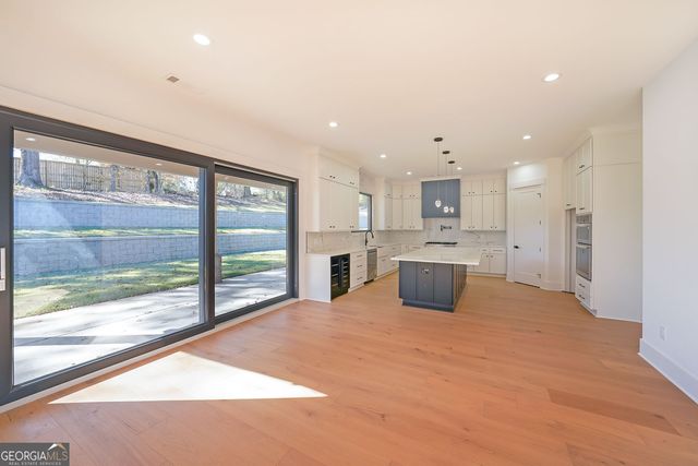 156 Rocky Ridge Way, Auburn, GA 30011