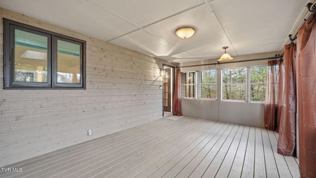 8 Red Fern Circle, Johnson City, TN 37604