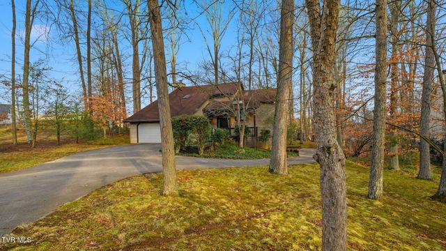 8 Red Fern Circle, Johnson City, TN 37604