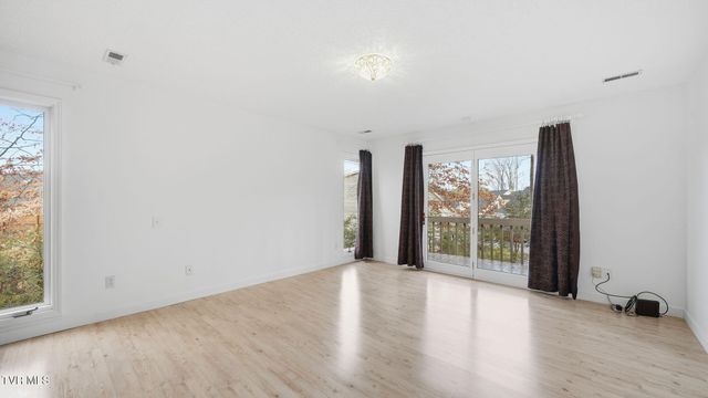 8 Red Fern Circle, Johnson City, TN 37604