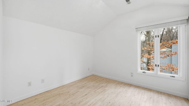 8 Red Fern Circle, Johnson City, TN 37604