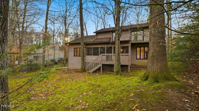 8 Red Fern Circle, Johnson City, TN 37604