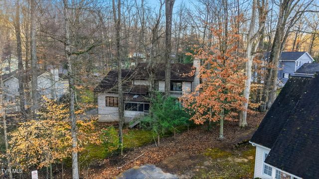 8 Red Fern Circle, Johnson City, TN 37604