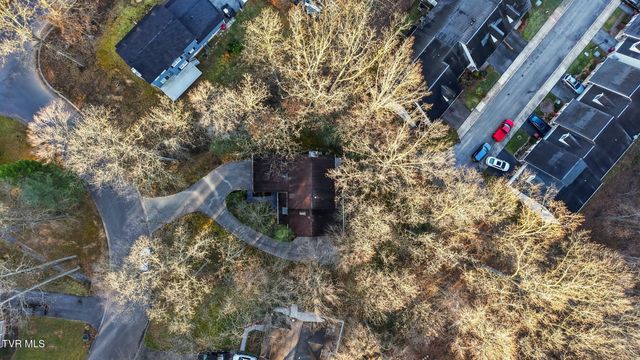 8 Red Fern Circle, Johnson City, TN 37604