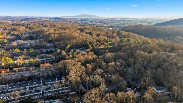 8 Red Fern Circle, Johnson City, TN 37604