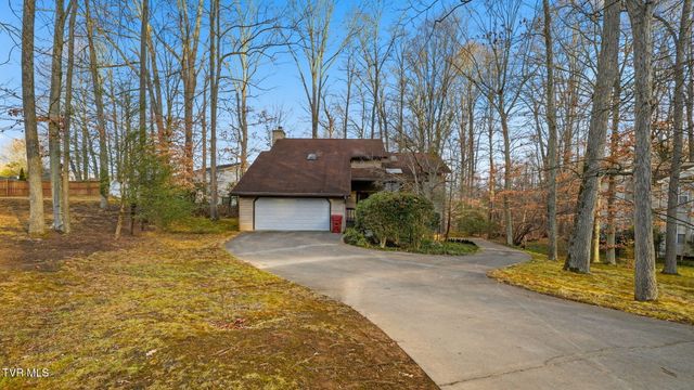 8 Red Fern Circle, Johnson City, TN 37604