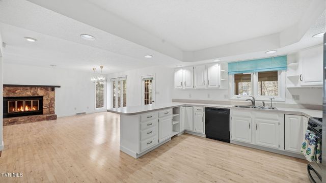 8 Red Fern Circle, Johnson City, TN 37604