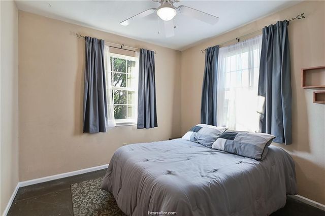 9776 Calhoun Road, Bryan, TX 77808