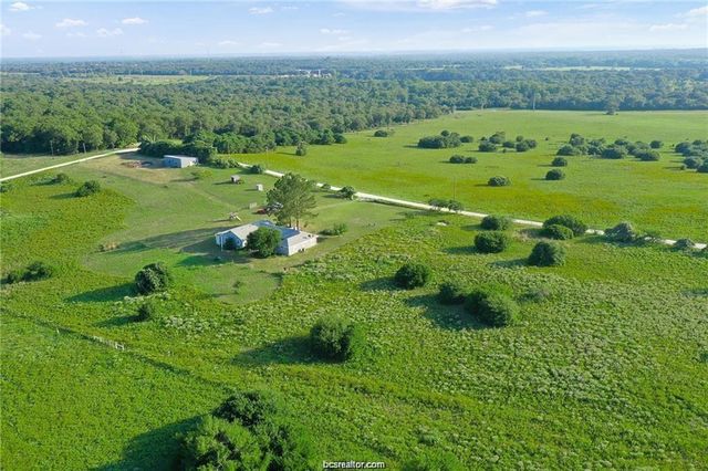 9776 Calhoun Road, Bryan, TX 77808