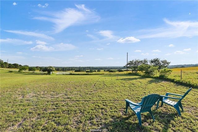 9776 Calhoun Road, Bryan, TX 77808
