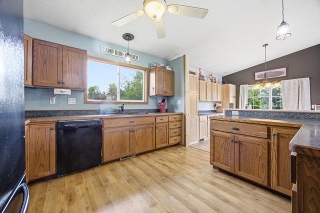 3513 41st Avenue S, Fargo, ND 58104