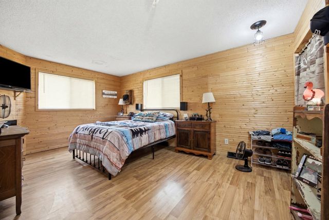 3513 41st Avenue S, Fargo, ND 58104