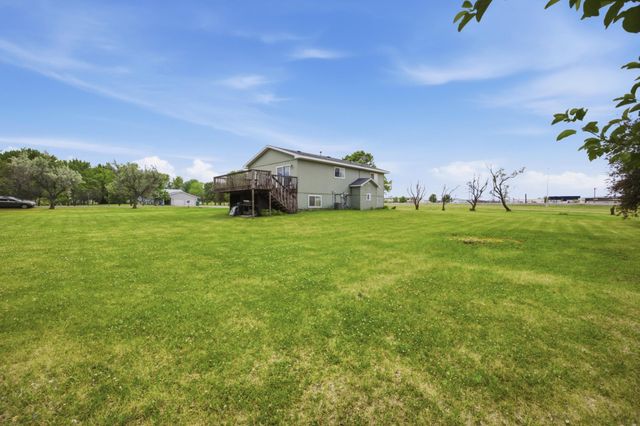 3513 41st Avenue S, Fargo, ND 58104