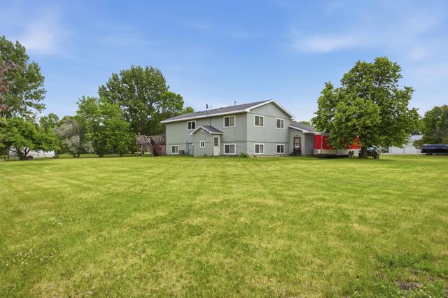 3513 41st Avenue S, Fargo, ND 58104