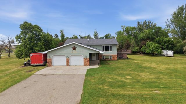 3513 41st Avenue S, Fargo, ND 58104