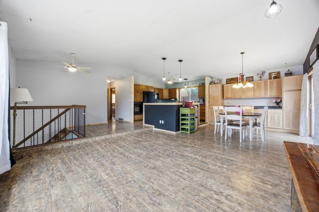 3513 41st Avenue S, Fargo, ND 58104