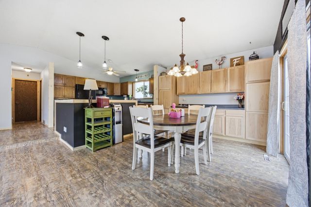 3513 41st Avenue S, Fargo, ND 58104