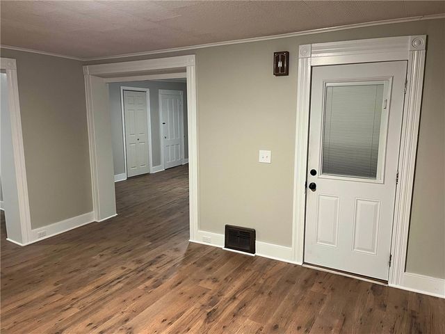 17 Spencer Street, Lyons, NY 14489