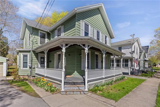 17 Spencer Street, Lyons, NY 14489